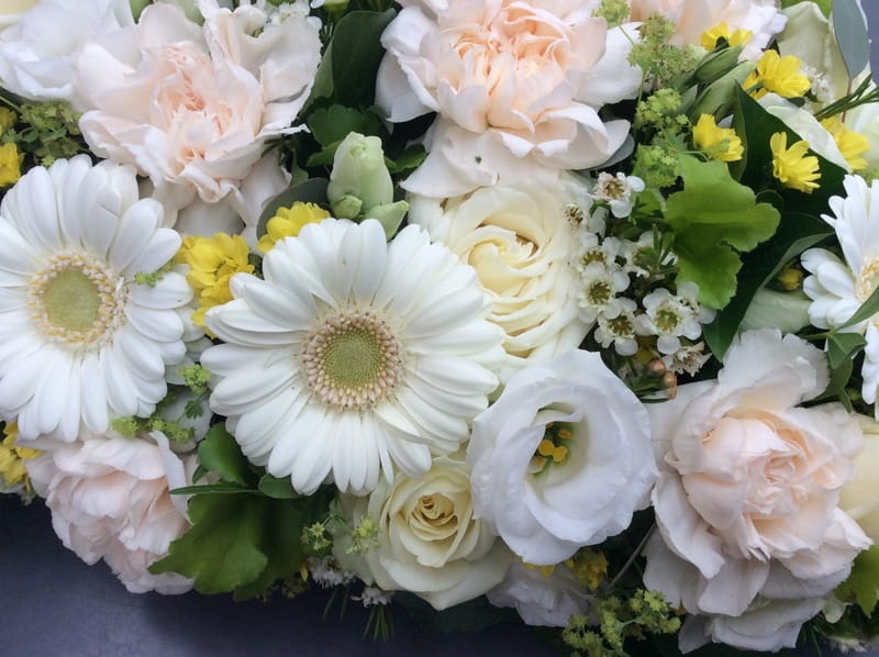 💗 Blumenherzen – ein inniger letzter Gruss