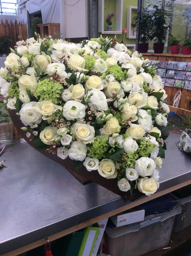 💗 Blumenherzen – ein inniger letzter Gruss