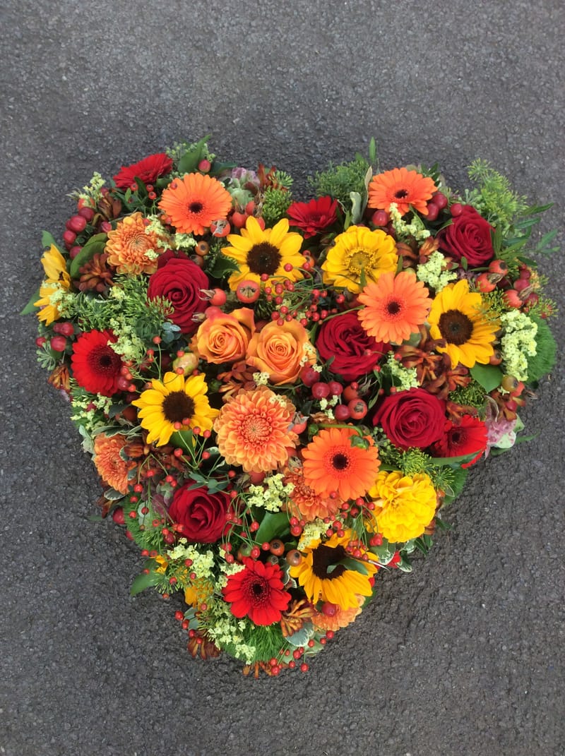 💗 Blumenherzen – ein inniger letzter Gruss