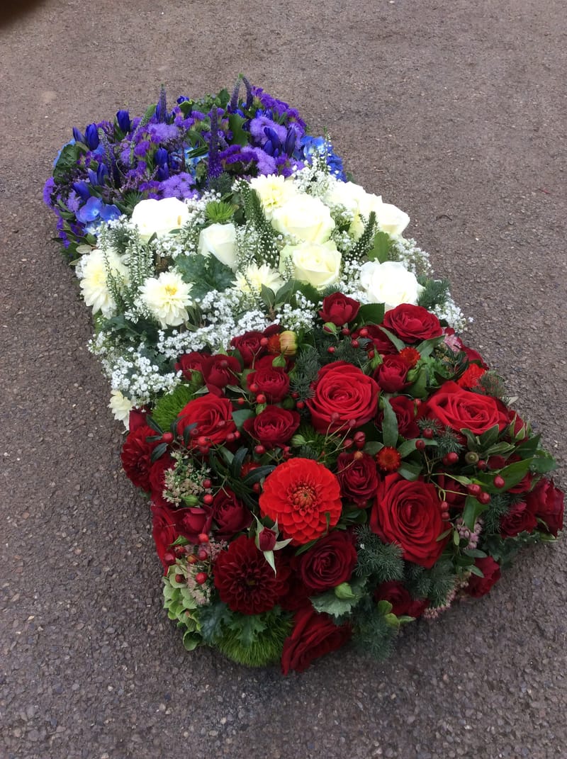 ⚜️ Spezielle Trauerfloristik – individuell & einzigartig