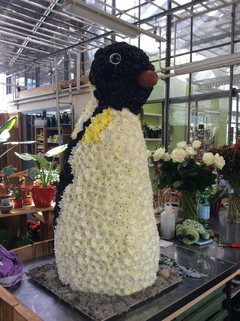 ⚜️ Spezielle Trauerfloristik – individuell & einzigartig