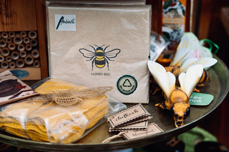 Bilder aus dem Laden an der Paradiesstrasse 