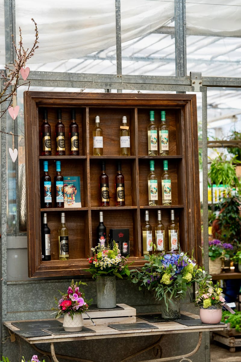 Bilder aus dem Laden an der Paradiesstrasse 