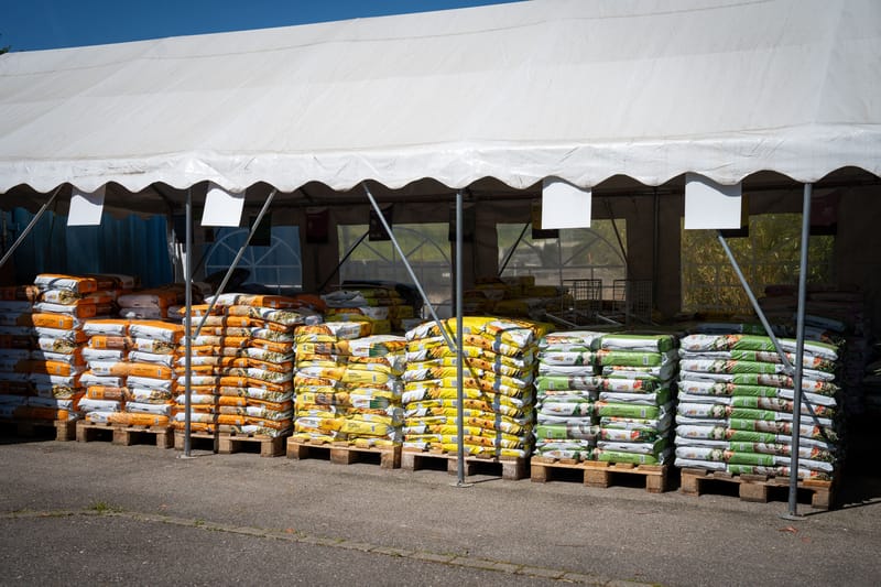 Bilder aus dem Laden an der Paradiesstrasse 