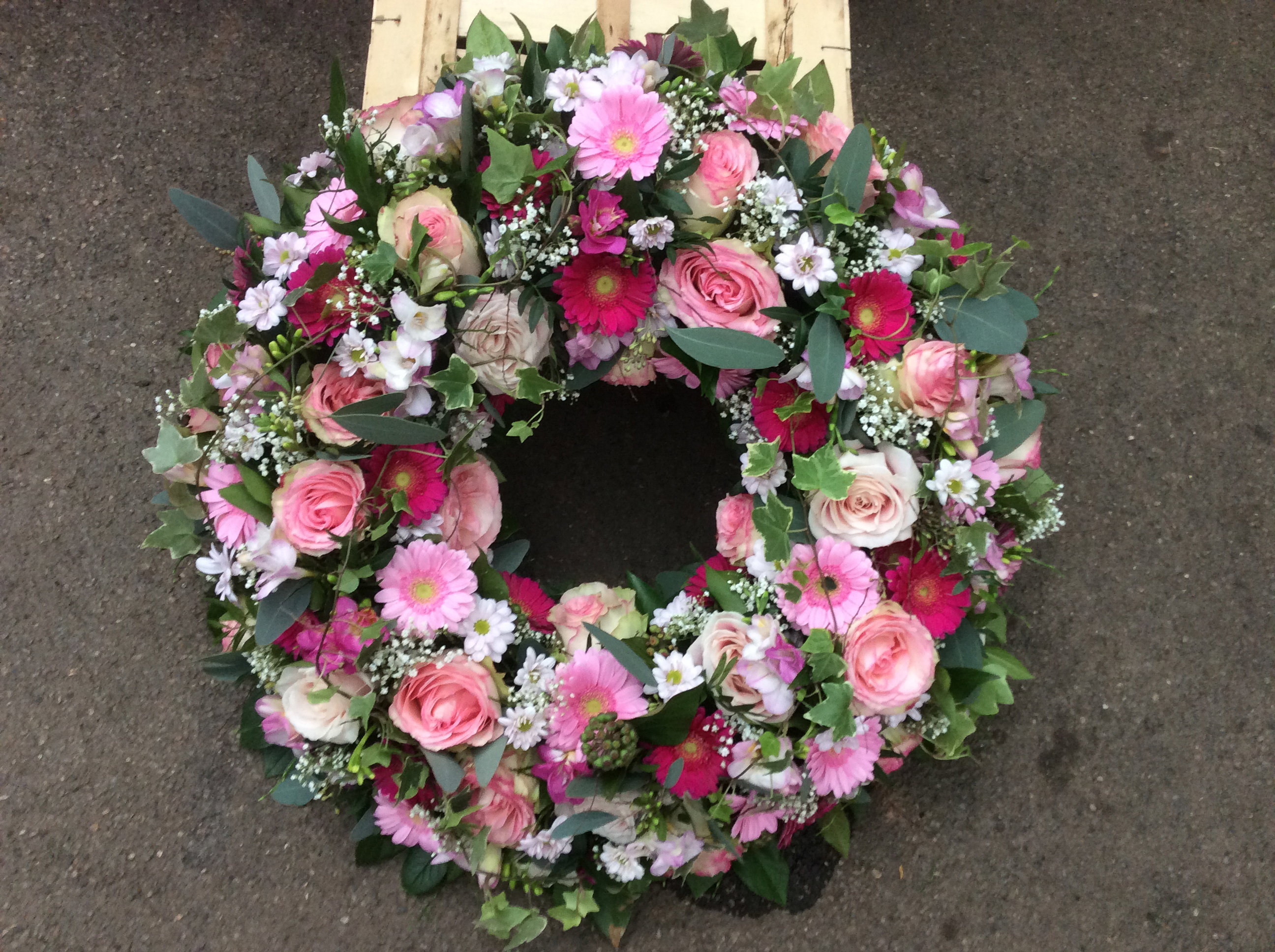 ⚜️ Kränze & Rundumkränze – der Kreis des Lebens