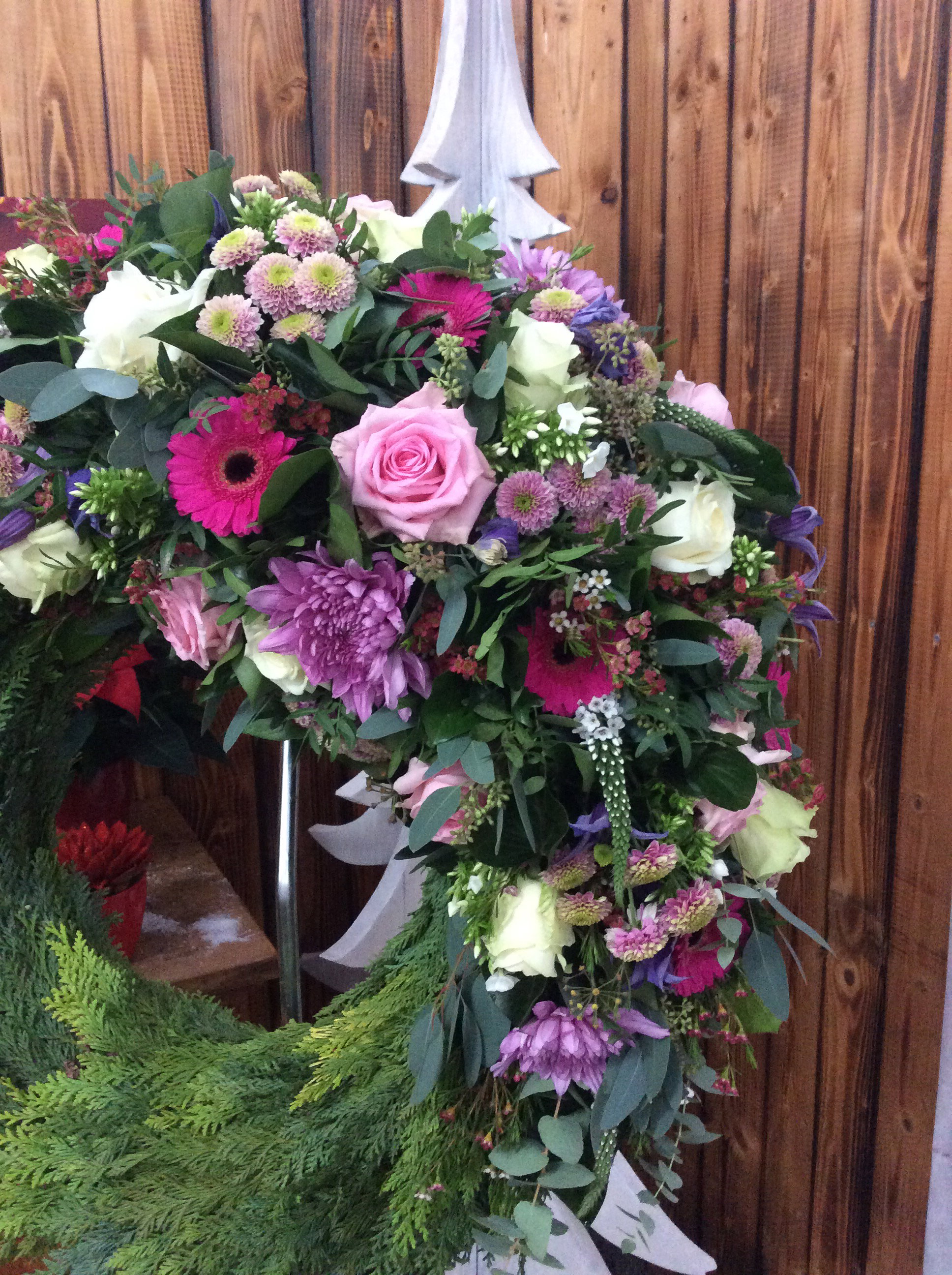 ⚜️ Kränze & Rundumkränze – der Kreis des Lebens