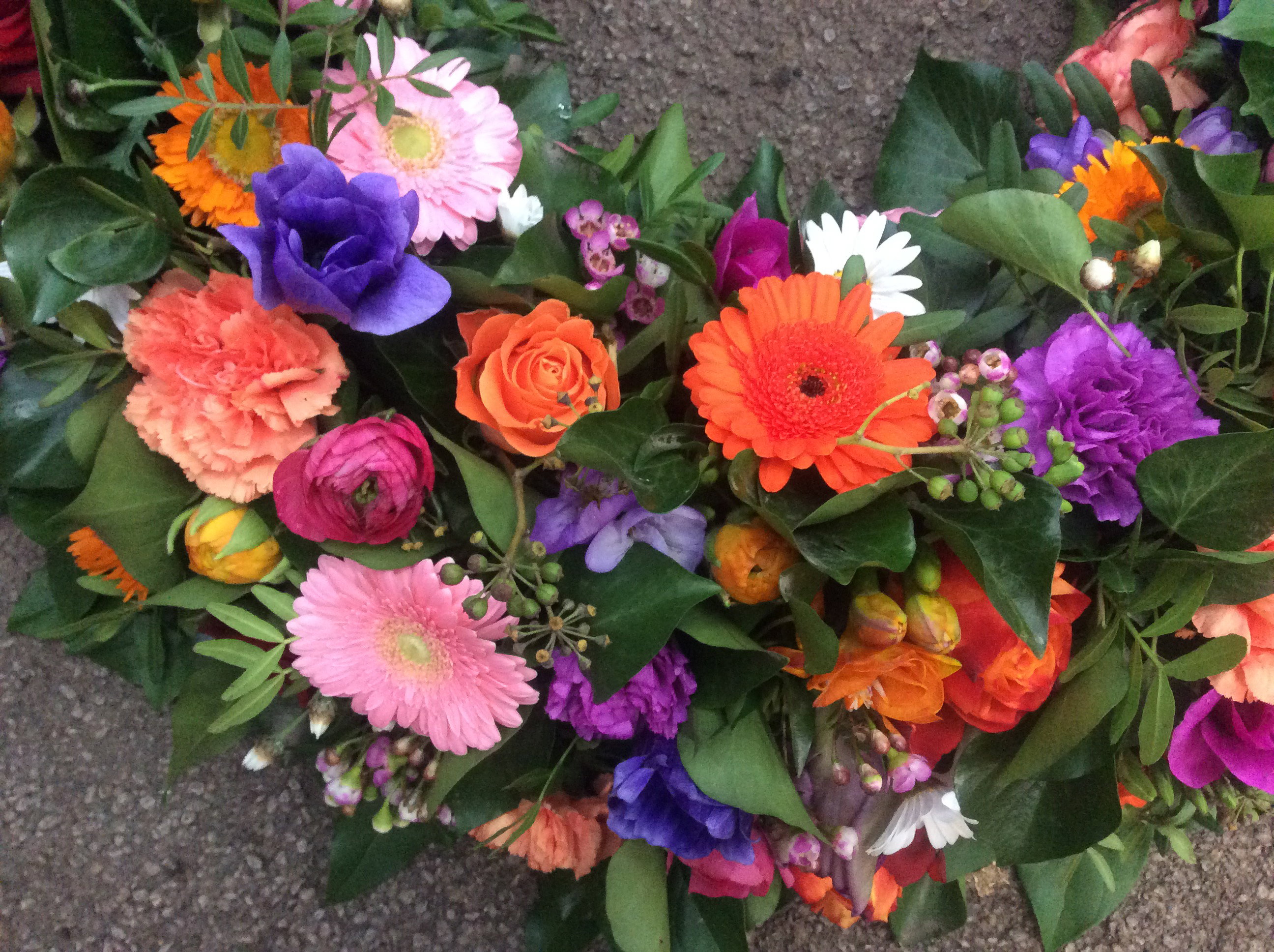 ⚜️ Kränze & Rundumkränze – der Kreis des Lebens