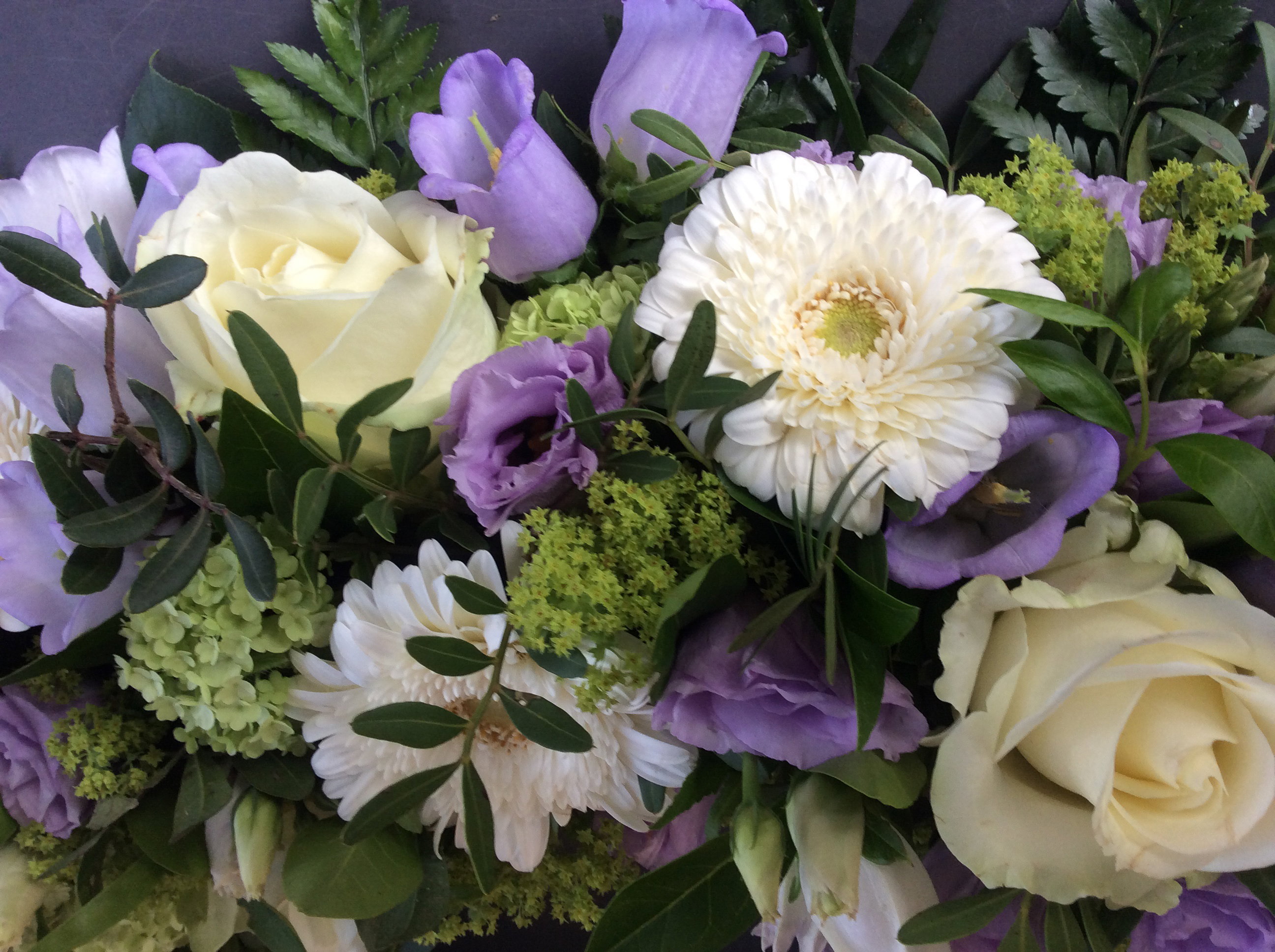 ⚜️ Kränze & Rundumkränze – der Kreis des Lebens