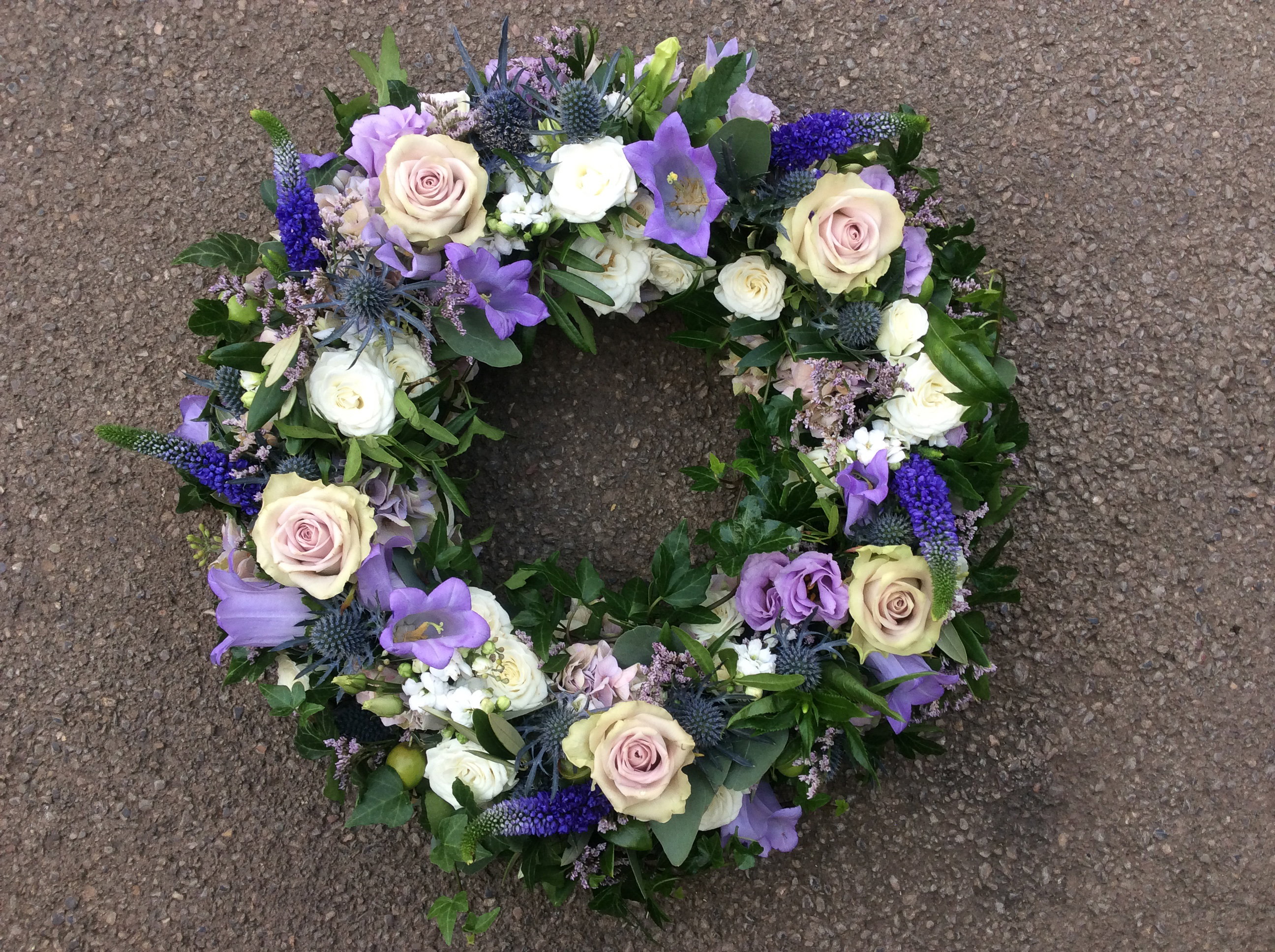 ⚜️ Kränze & Rundumkränze – der Kreis des Lebens