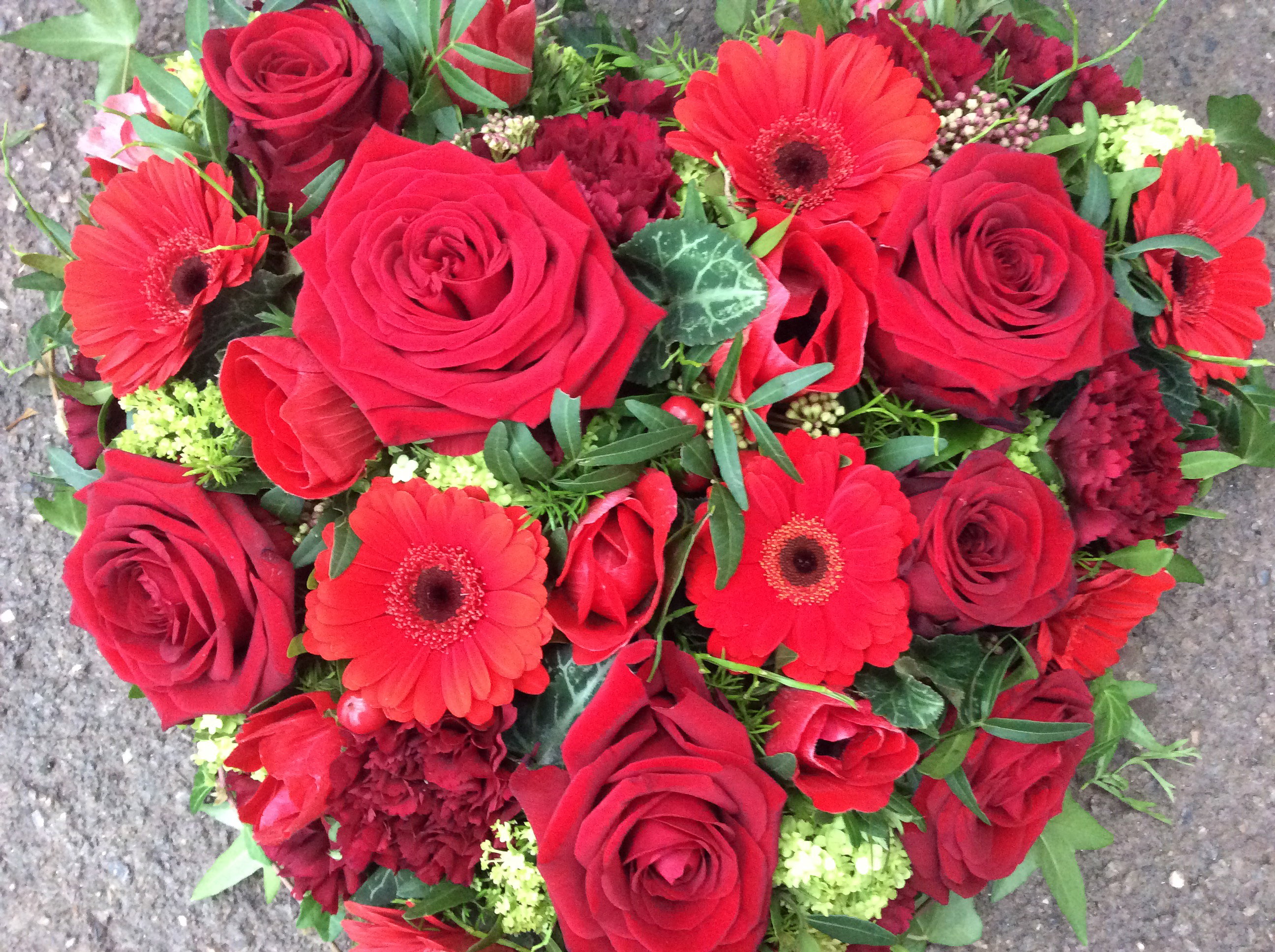 💗 Blumenherzen – ein inniger letzter Gruss