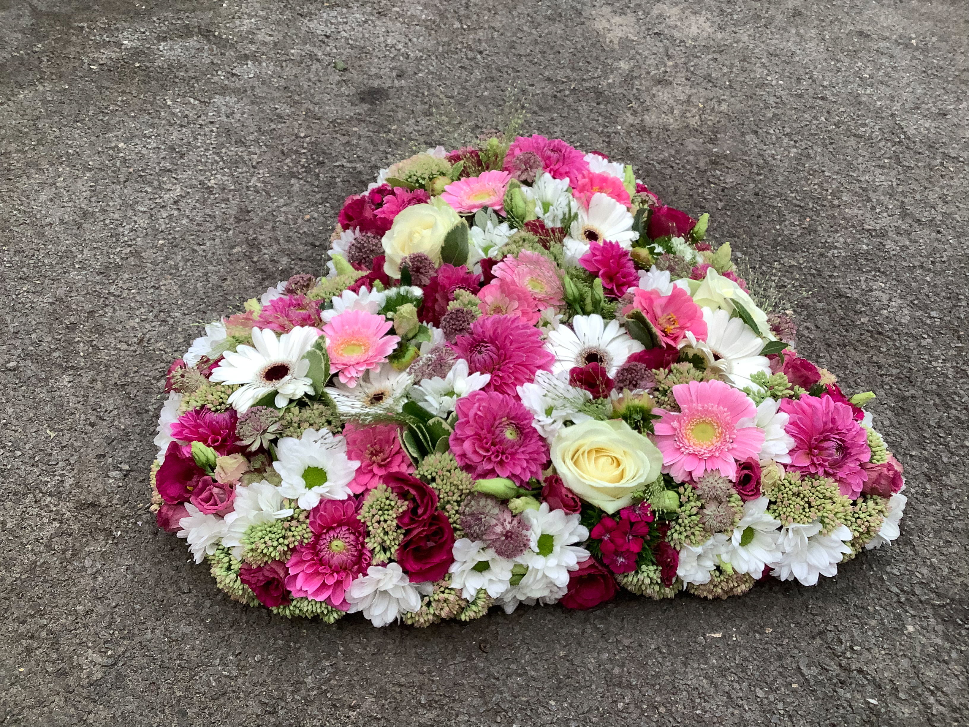 💗 Blumenherzen – ein inniger letzter Gruss