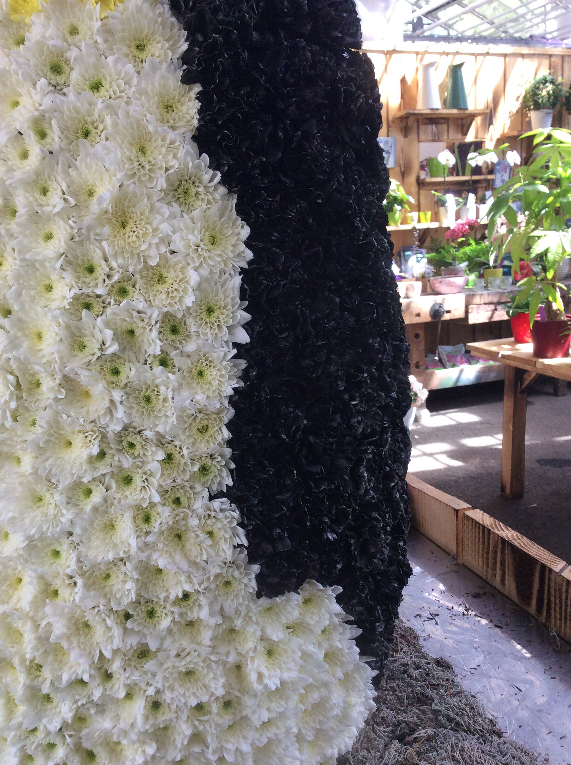 ⚜️ Spezielle Trauerfloristik – individuell & einzigartig