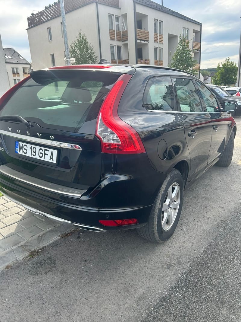 VOLVO XC 60 2014 2.0DIESEL  12.800 EURO