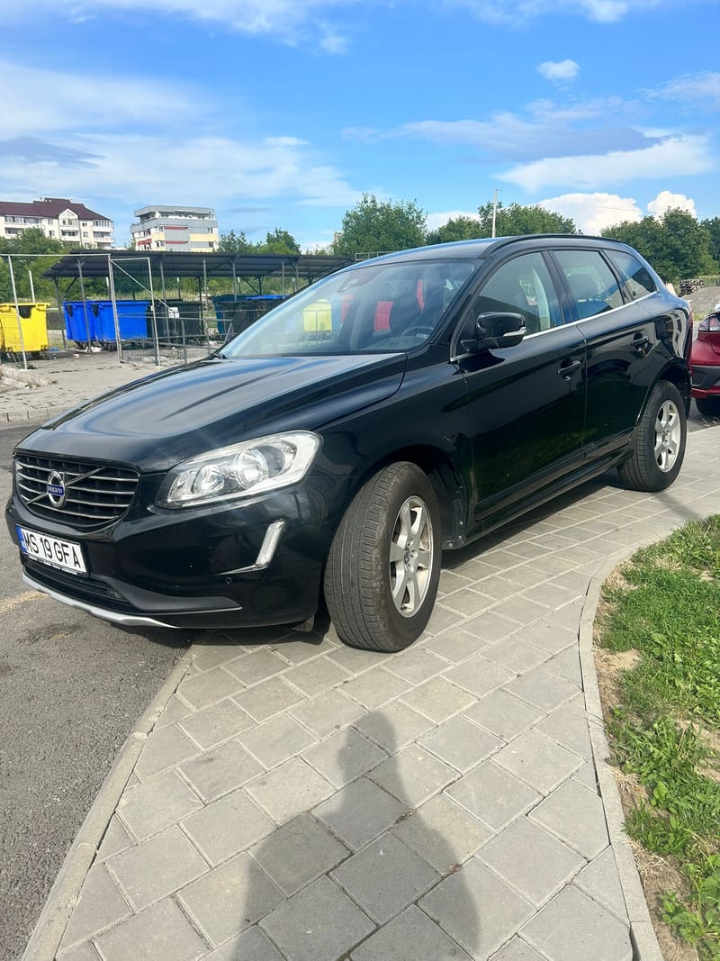 VOLVO XC 60 2014 2.0DIESEL  12.800 EURO