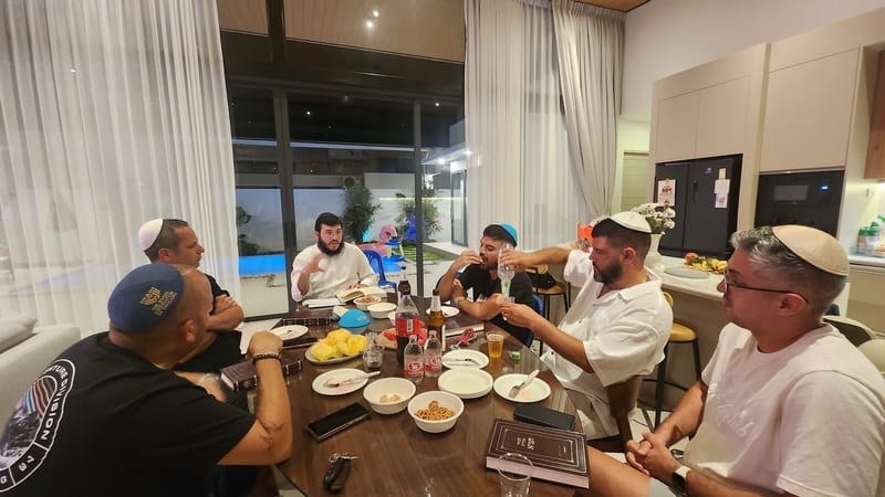 שיעור בפרשת שבוע מדי יום רביעי