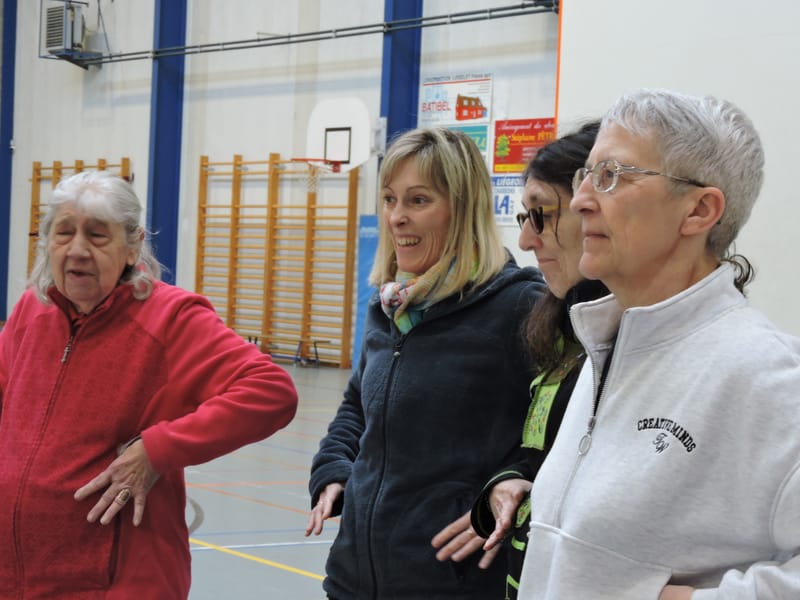 Les 4 premiers mouvements de la forme avec Yasmina