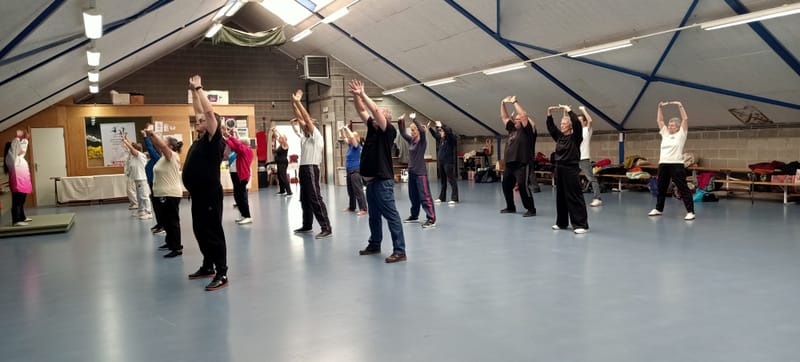 Durant la matinée : Qigong pour les cervicales et Qigong du Coeur