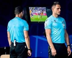 La Var sarà spiegata ai tifosi. Casse da concerto in campo per allenare gli arbitri a parlare