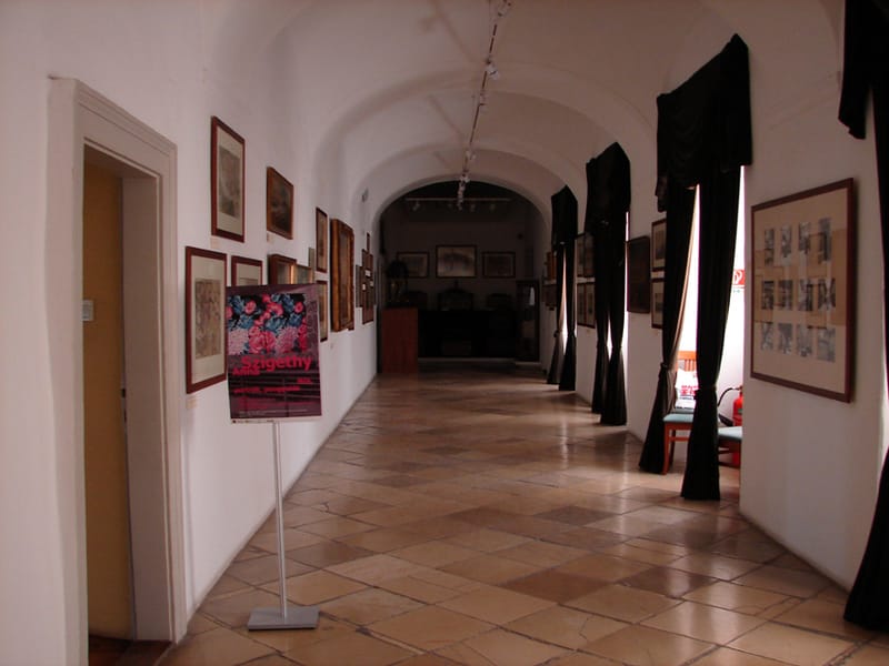 egyéni kiállítás