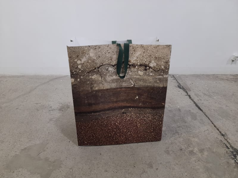 printelt papírobjektek