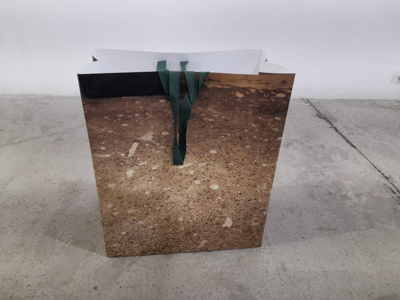 printelt papírobjektek