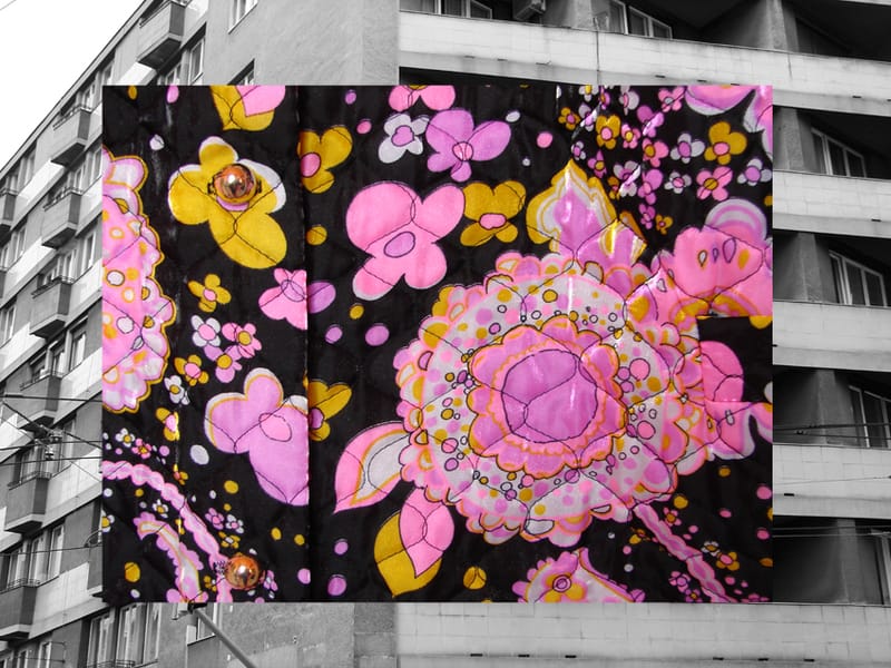 installáció: fotósorozat, textilek, videó