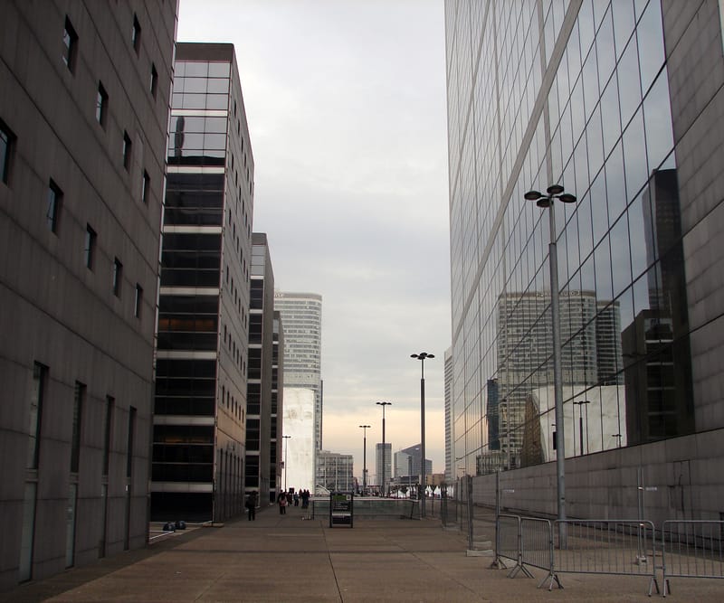 fotóinstalláció, óriásposzter, videó