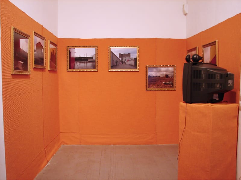 Nem-hely - Berlin, fotóinstalláció