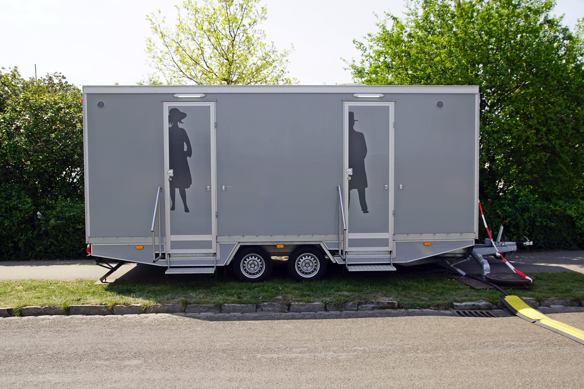 🎬 שירותים מפוארים להפקות טלוויזיה, סרטים וצילומים – נוחות מאחורי הקלעים