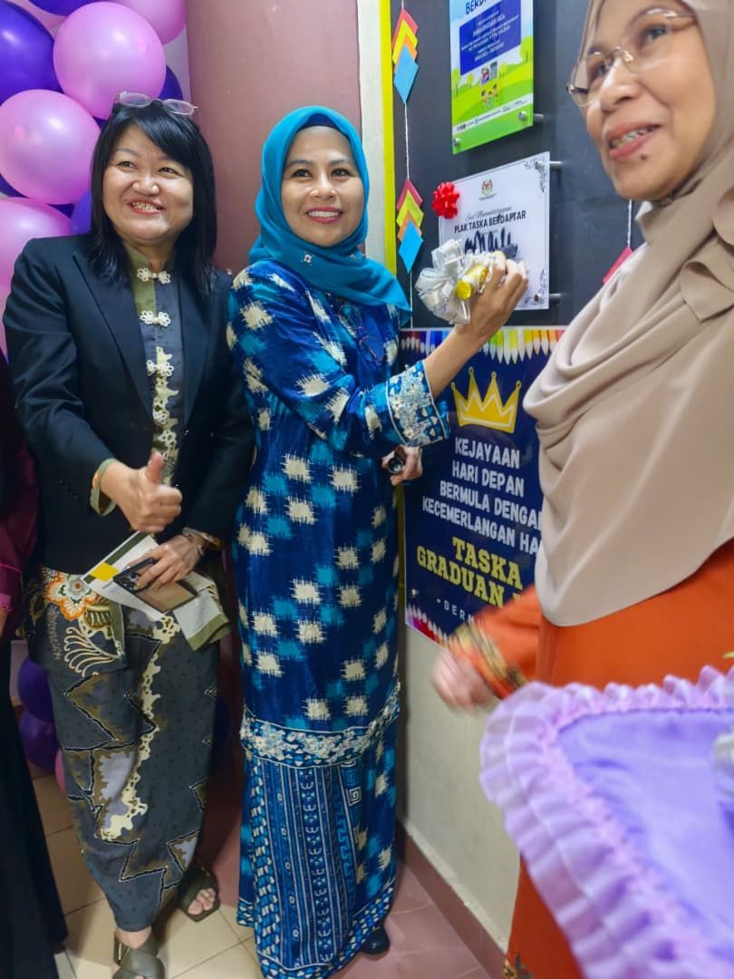YB Datuk Seri Dr. Noraini binti Ahmad