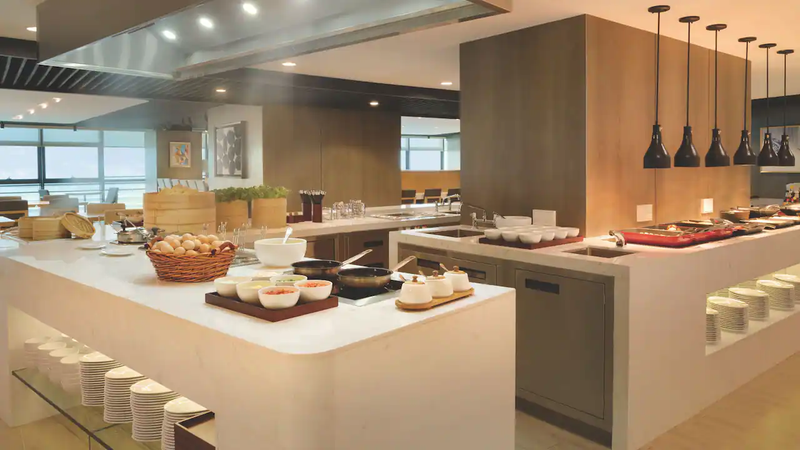 HYATT PLACE & HYATT HOUSE HOTEL