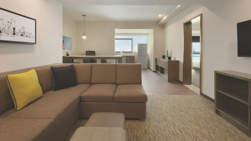 HYATT PLACE & HYATT HOUSE HOTEL