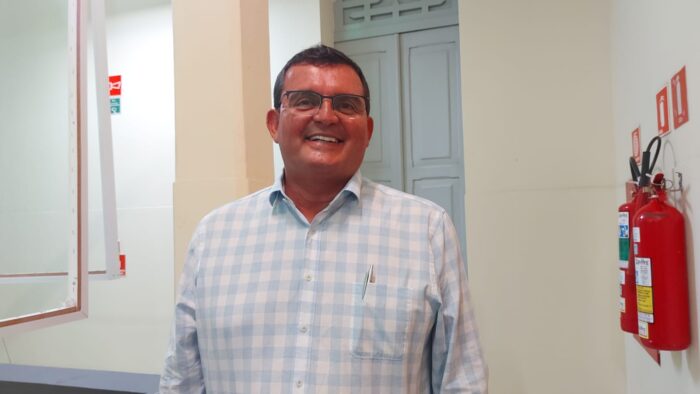 Prefeito de Propriá, Luciano de Menininha, Exonera Motorista de Ônibus Escolar Envolvido em Polêmica com Estudante do EJA.