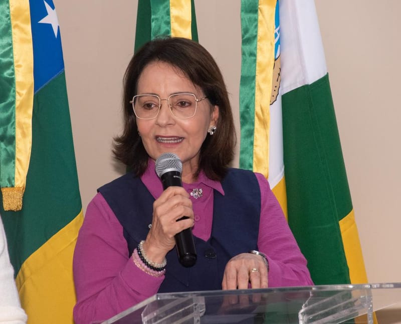 EMÍLIA CORRÊA PARTICIPA DE LANÇAMENTO DO OBSERVATÓRIO ECONÔMICO E APRESENTAÇÃO DE RESULTADOS DO CENSO.