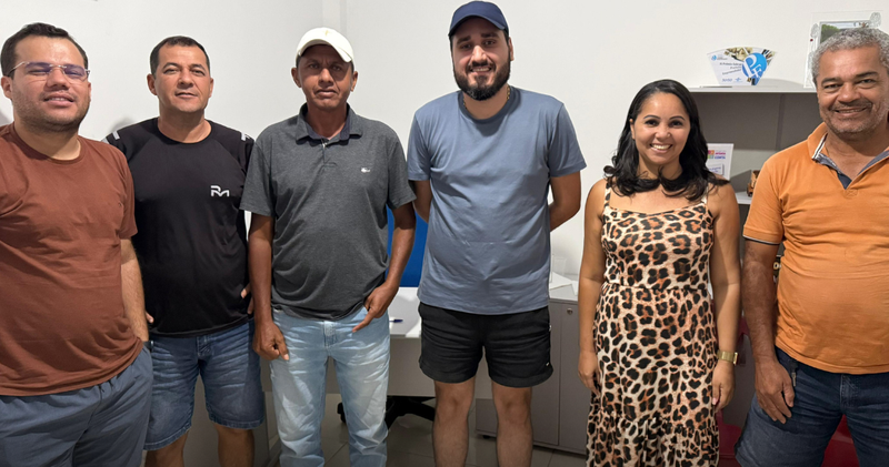 Oposição realiza reunião de alinhamento em Amparo de São Francisco.