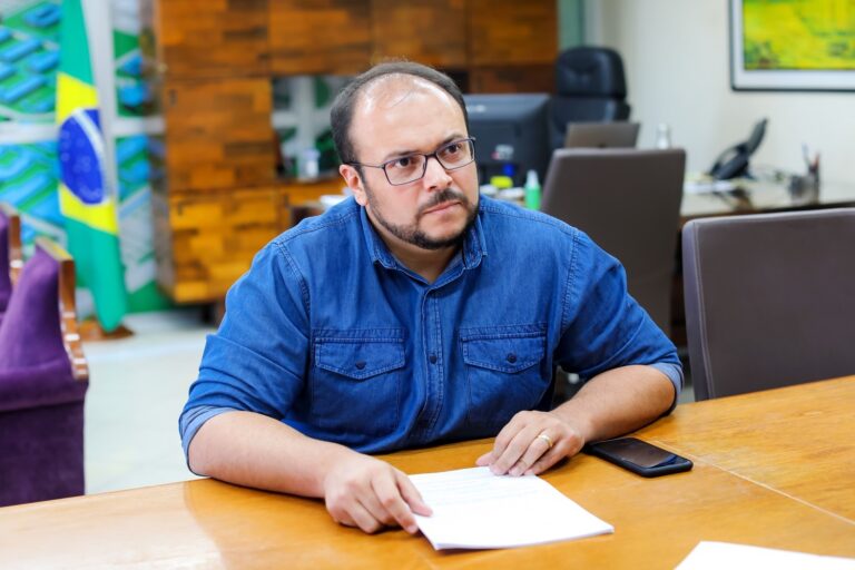 “Tentar colocar essa consulta popular ainda nas eleições gerais de 2026”, diz Thiago sobre plebiscito de limites entre Aracaju e São Cristóvão.