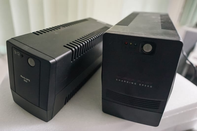 UPS/Backup Battery Solution