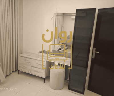 الفرق بين الدواليب الجاهزة والتفصيل: أيهما أفضل لك؟