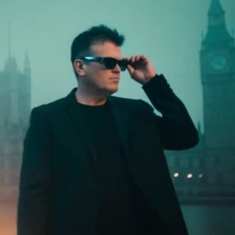 Moving & Shaking (Official Video)