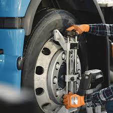 Why Wheel Alignment Matters for Heavy-Duty Trucks