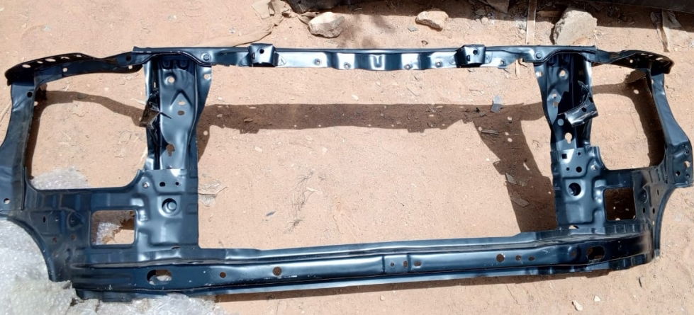 Front cut Hilux 2015