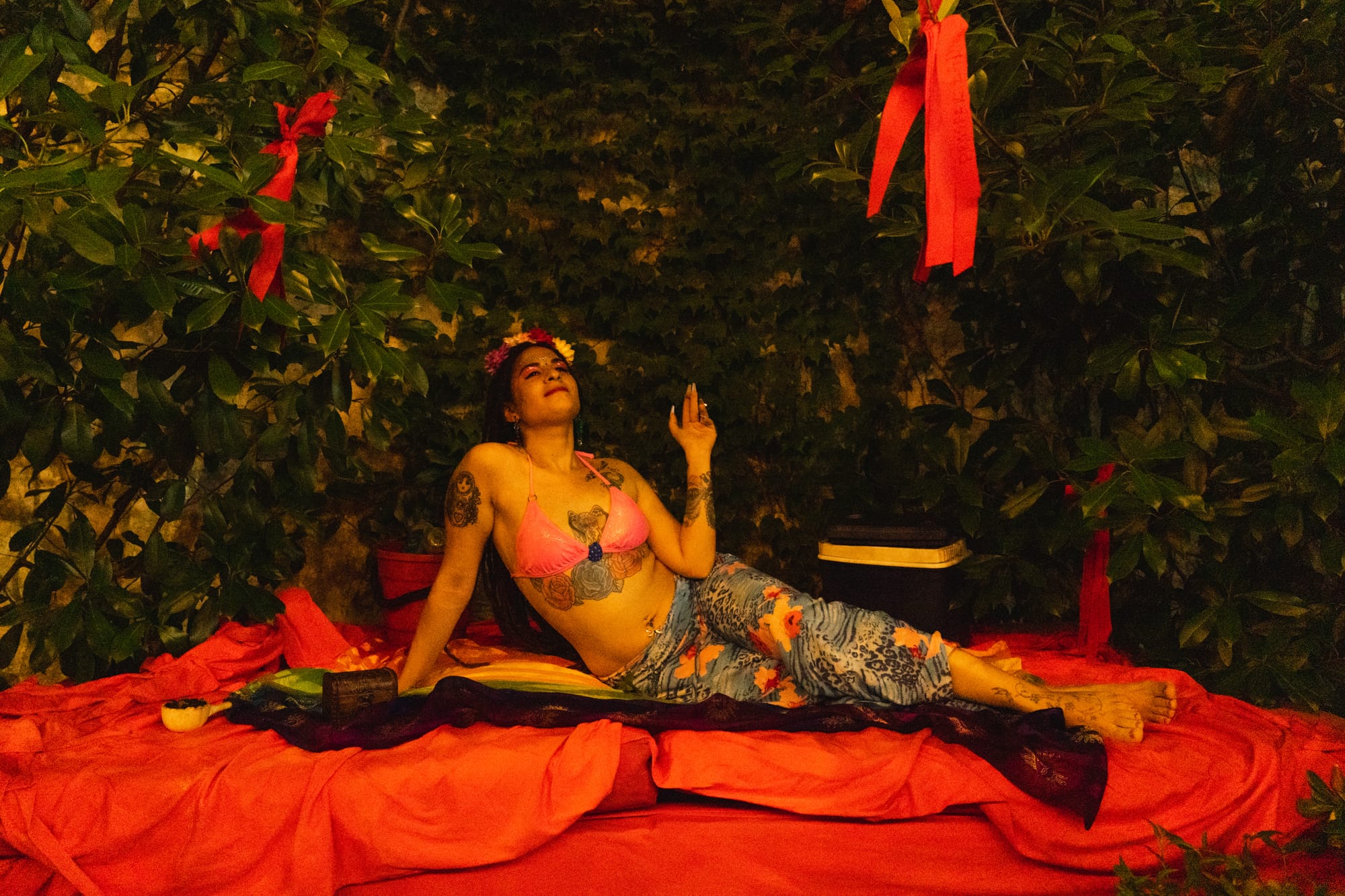 Rituales equivocados. Amarres, invocaciones y servicios esotéricos.