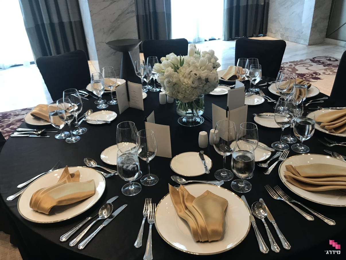 אירוע | 70 איש