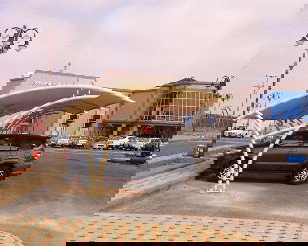 مظلات الرياض