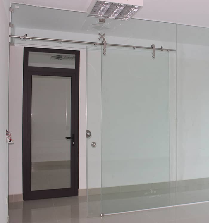 Lựa chọn cửa kính cường lực 1 cánh ngay tại Ahadoor