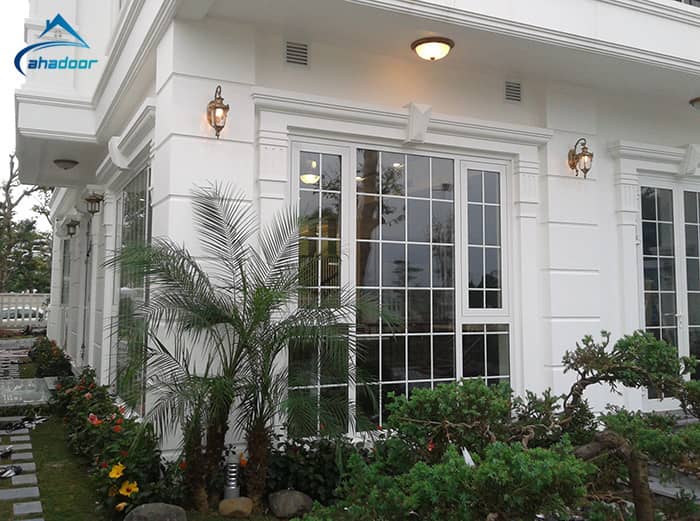 Ahadoor chuyên lắp đặt cửa kính cường lực khung nhôm bền đẹp cho nhà biệt thự cao cấp