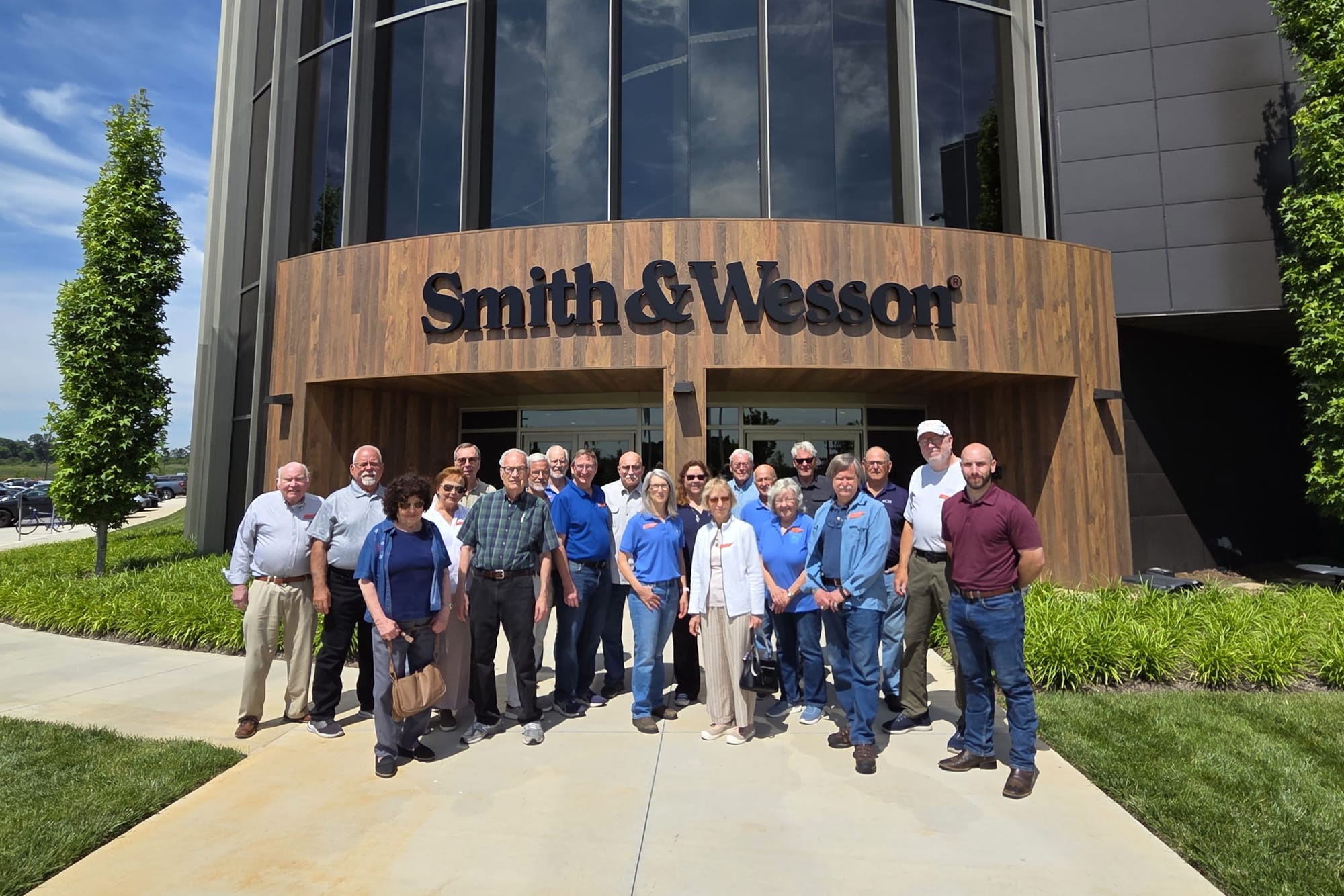 Tour Smith & Wesson Jun 2026