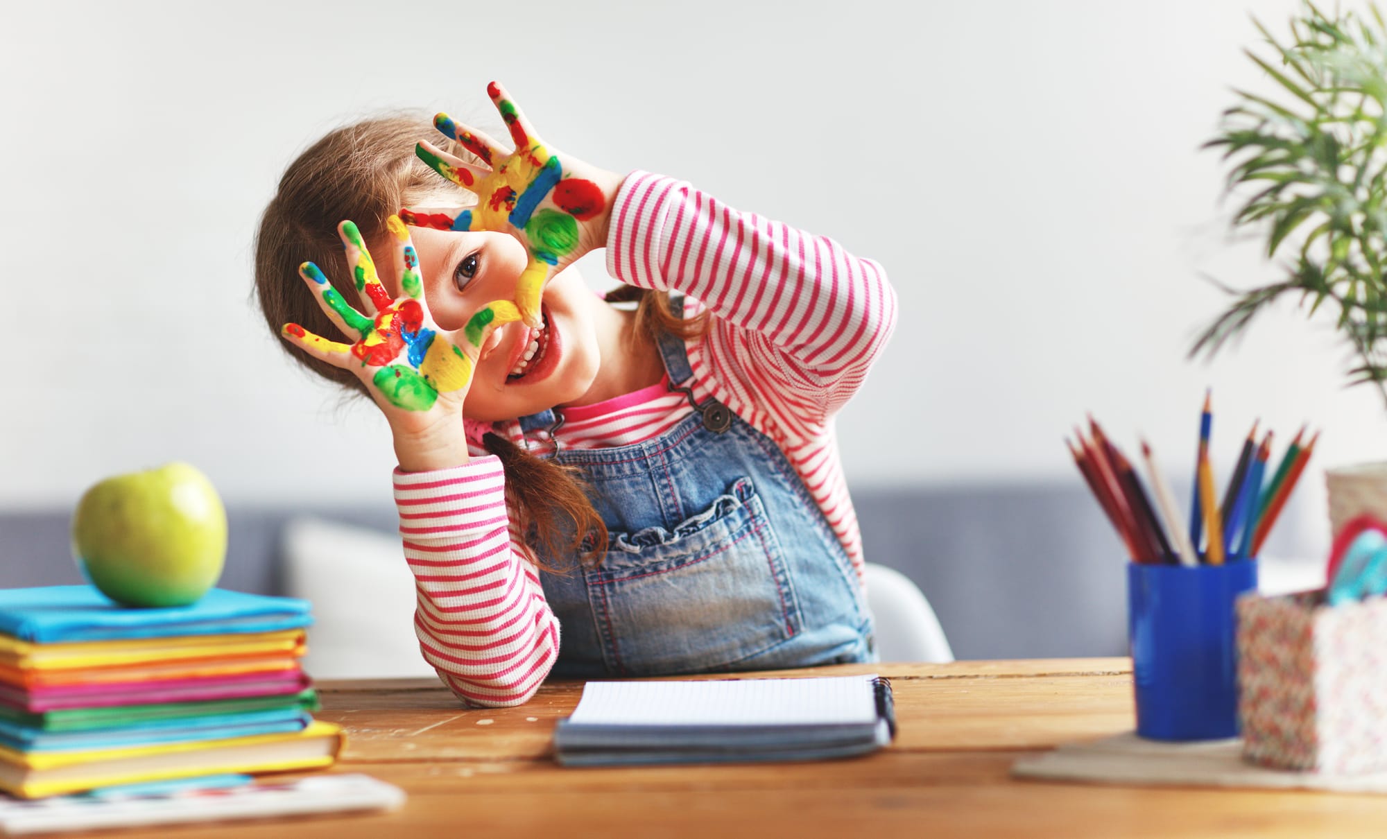5 Idées Cadeaux Originales pour Stimuler la Créativité des Enfants