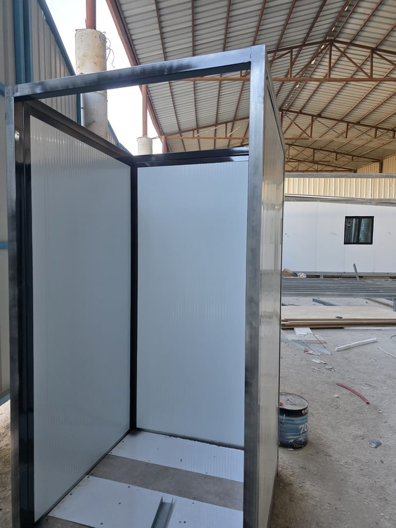 תא שירותים נייד איכותי