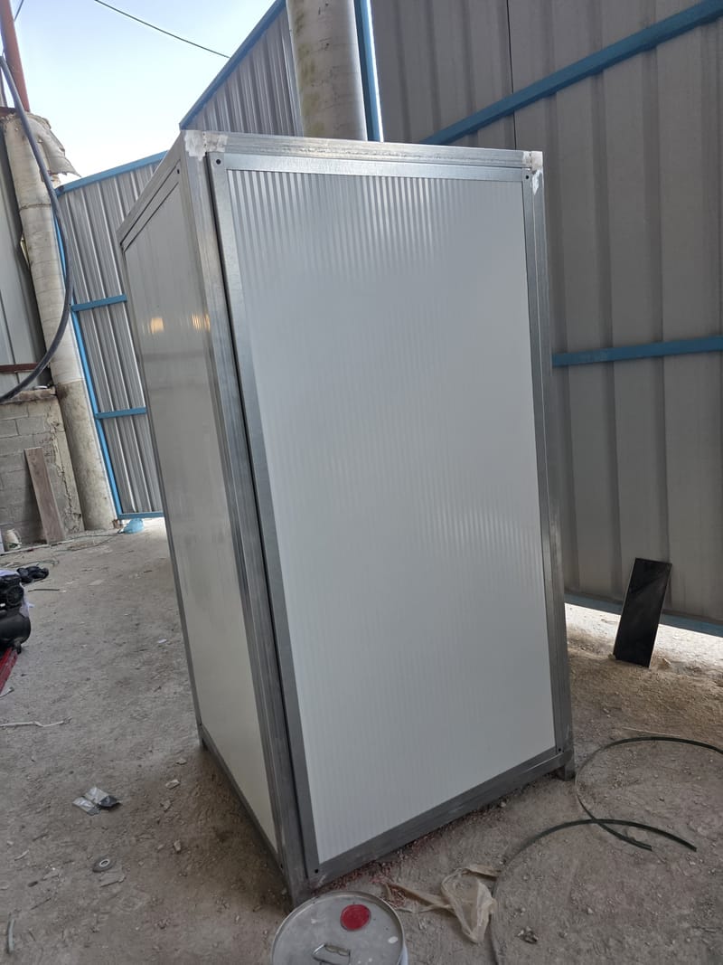 תא שירותים נייד איכותי